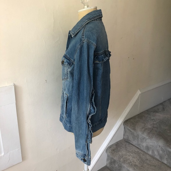 SOLD Who What Wear Ruffle Denim Jacket EUC - Picture 6 of 10